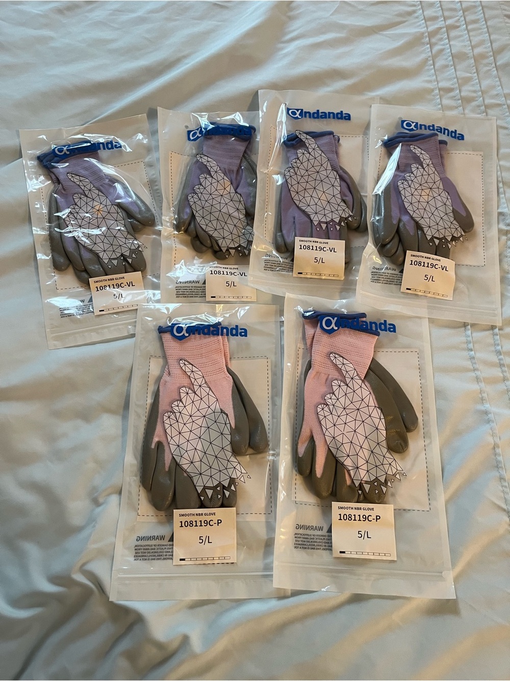Kids Pink & Lavender Grip Garden Gloves - Size 5/L - Entire lot of 6 gloves.